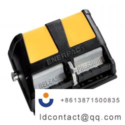 XA11_Enpac Manual Hydraulic Pump  1
